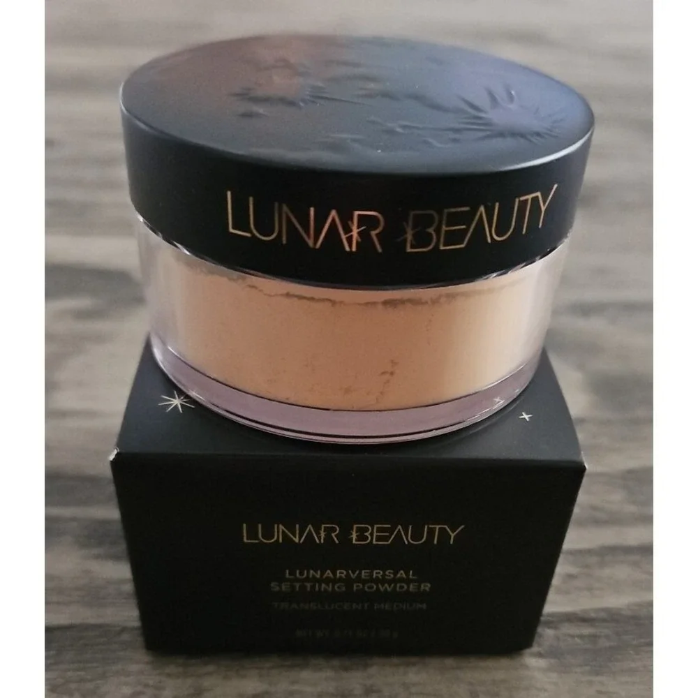 Lunar Beauty Lunarversal Setting Powder • Translucent Medium • 0.71 Oz